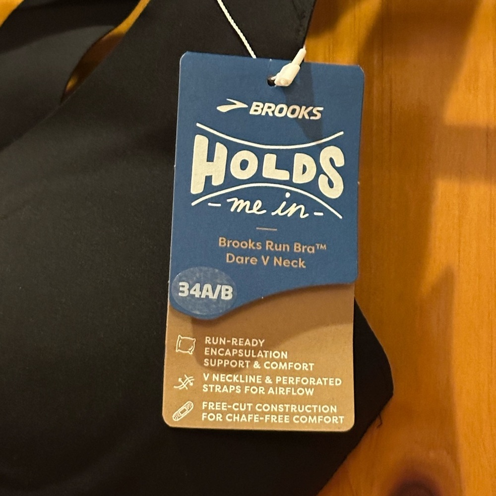 Brooks Black Sports Bra - Picture 14 of 16